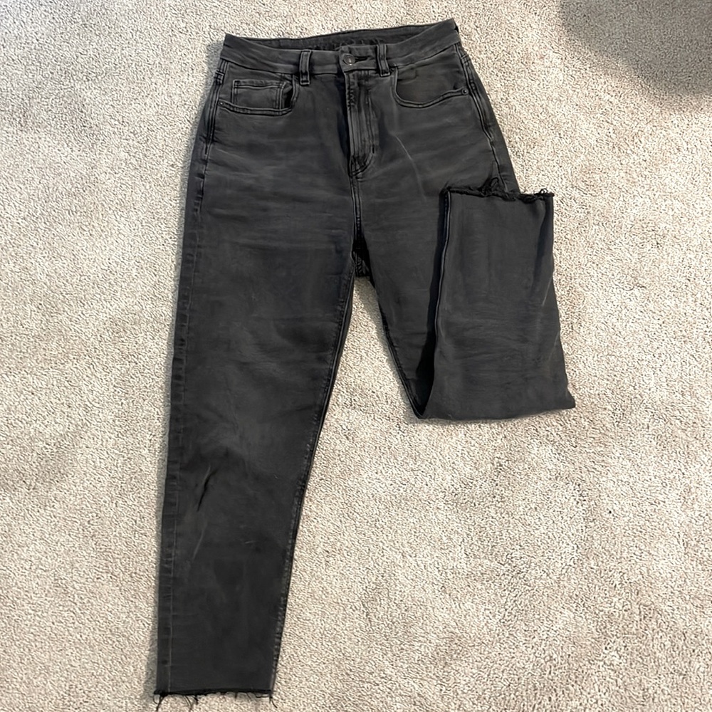 American Eagle raw hem stretch jean size 2